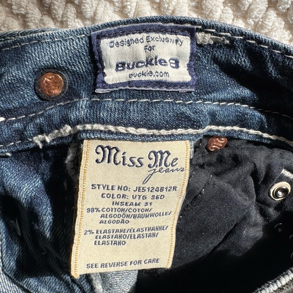 Miss Me Y2K Bootcut Jean Bling Embellished Distressed Silver Studs Size 24 - Picture 4 of 11